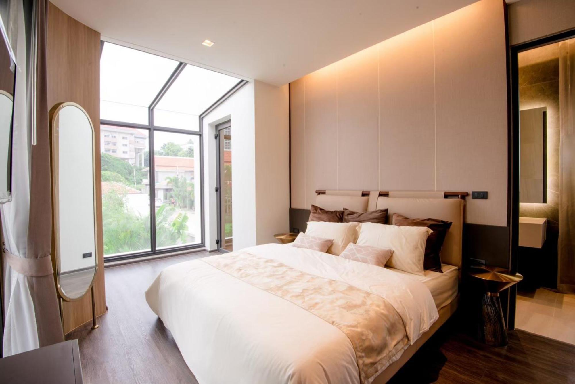 Grand Villano Pattaya Luaran gambar
